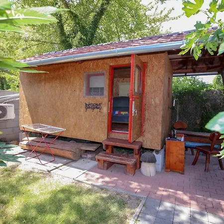 Tatil Evi Karavan Štúrovo